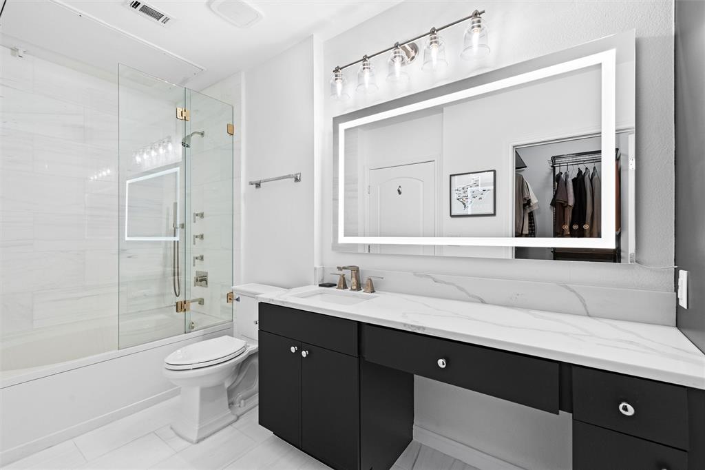 3225 Turtle Creek Boulevard 330