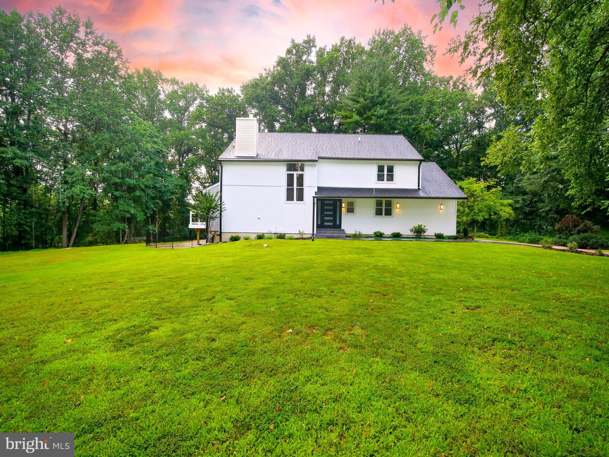 1375 Pond View Lane