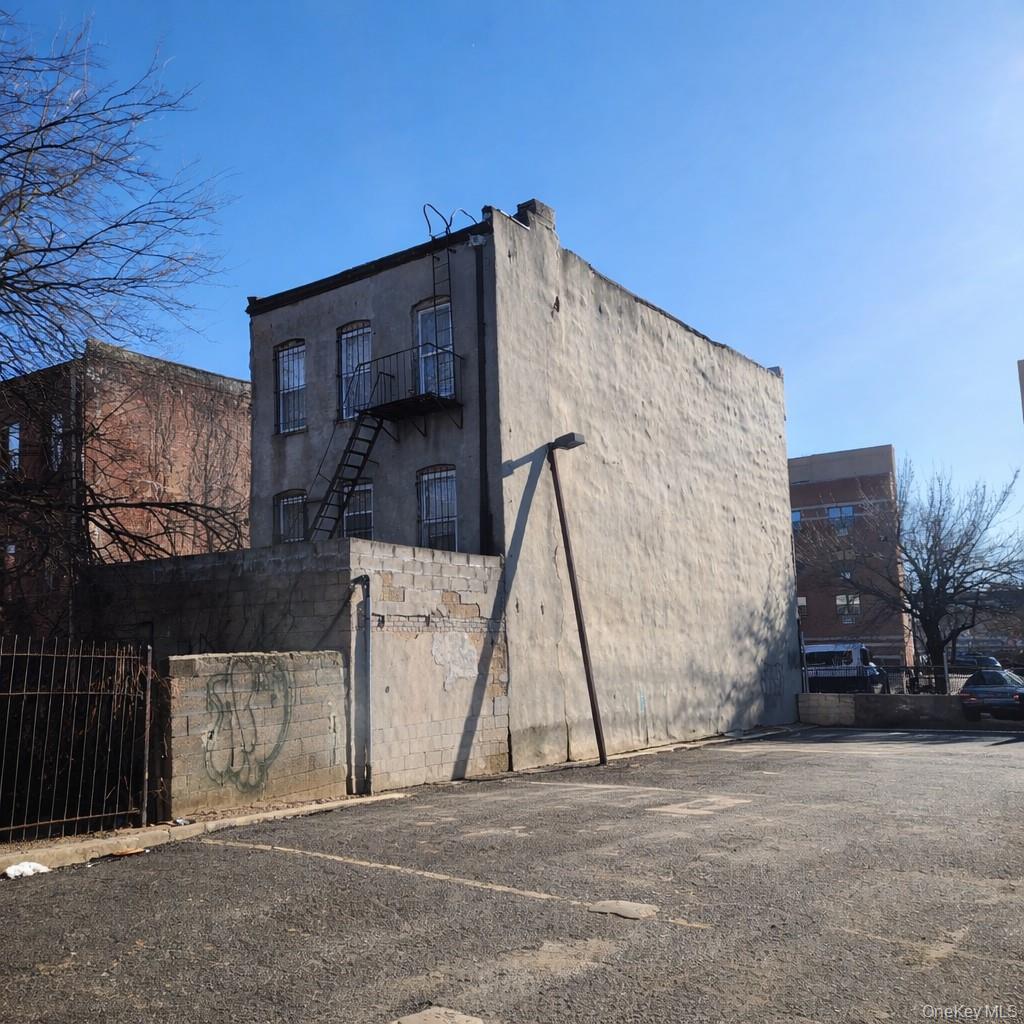 1705 St. Johns Place
