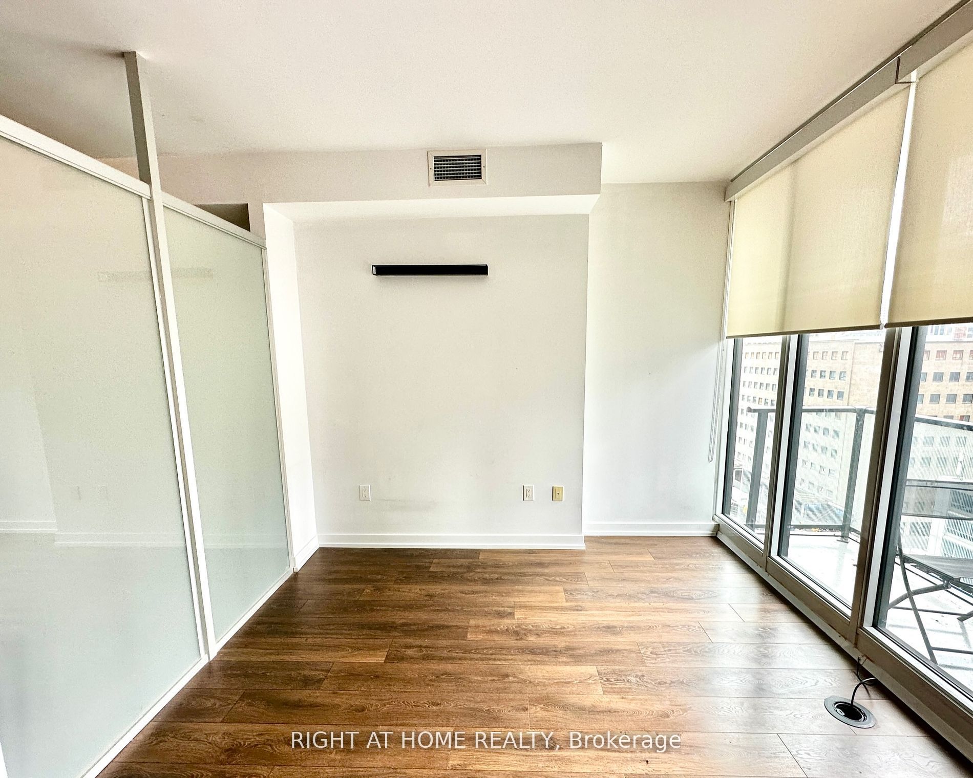 426 University Ave 1010