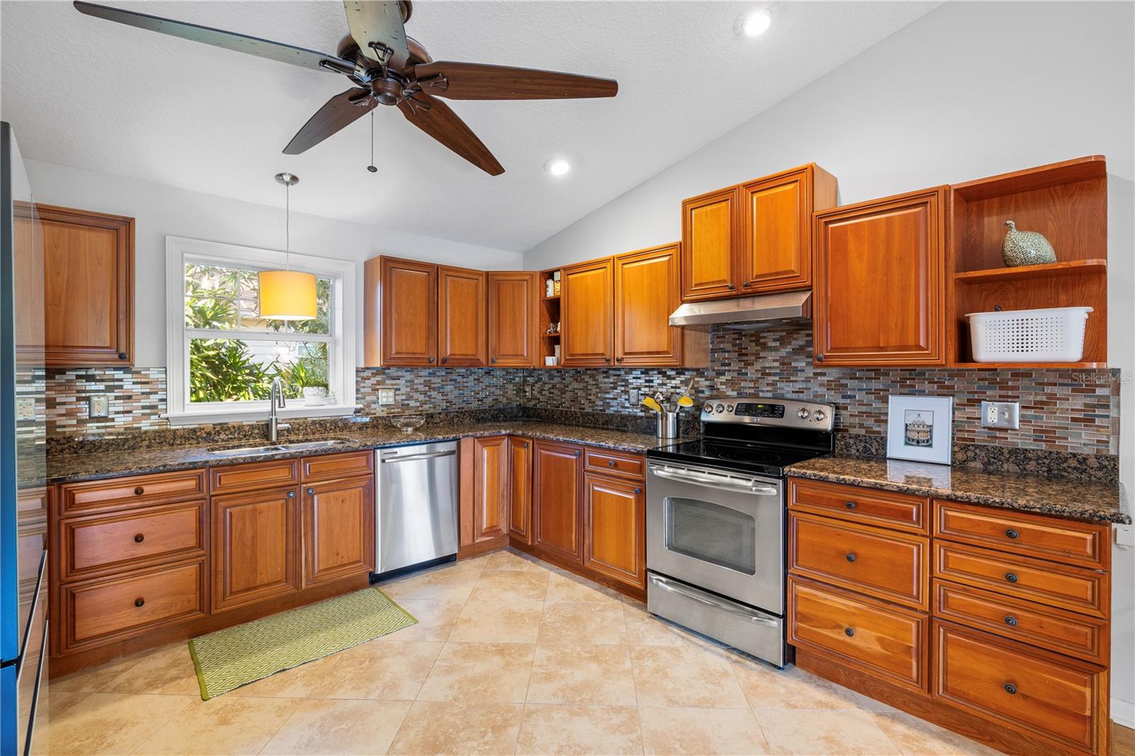 3808 W Granada Street