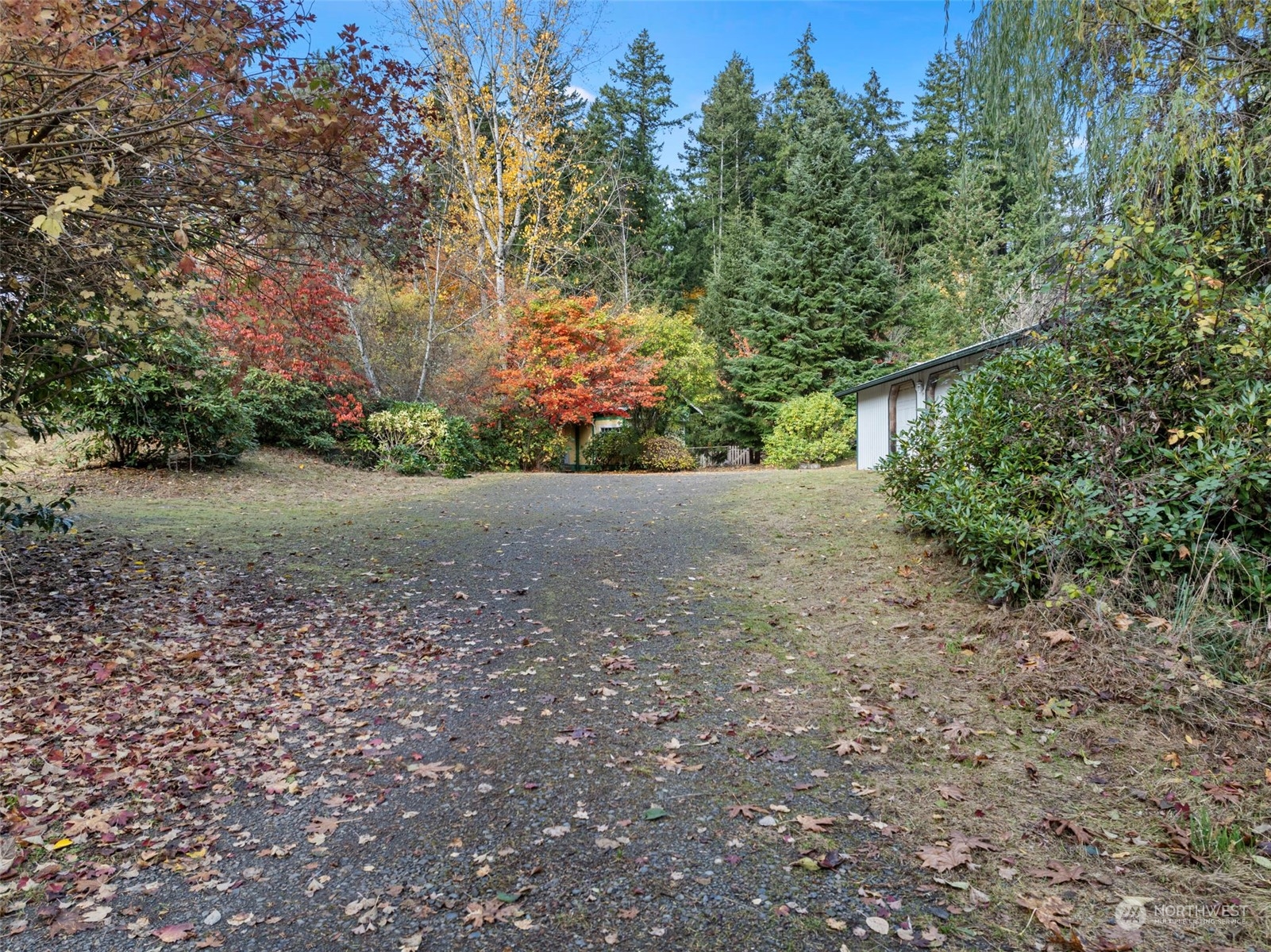 739 SE Dogwood Road