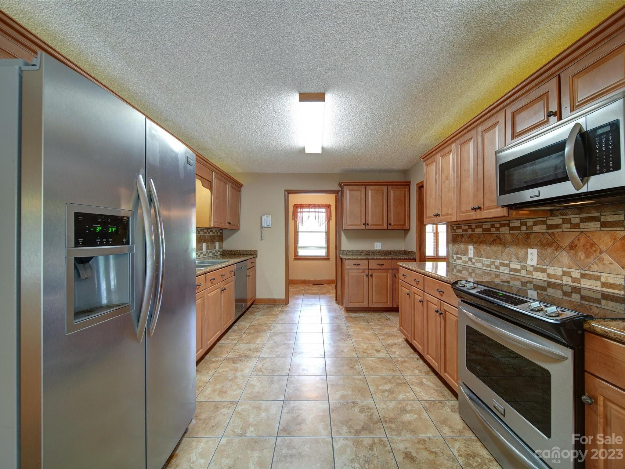 605 Heatherwood Drive