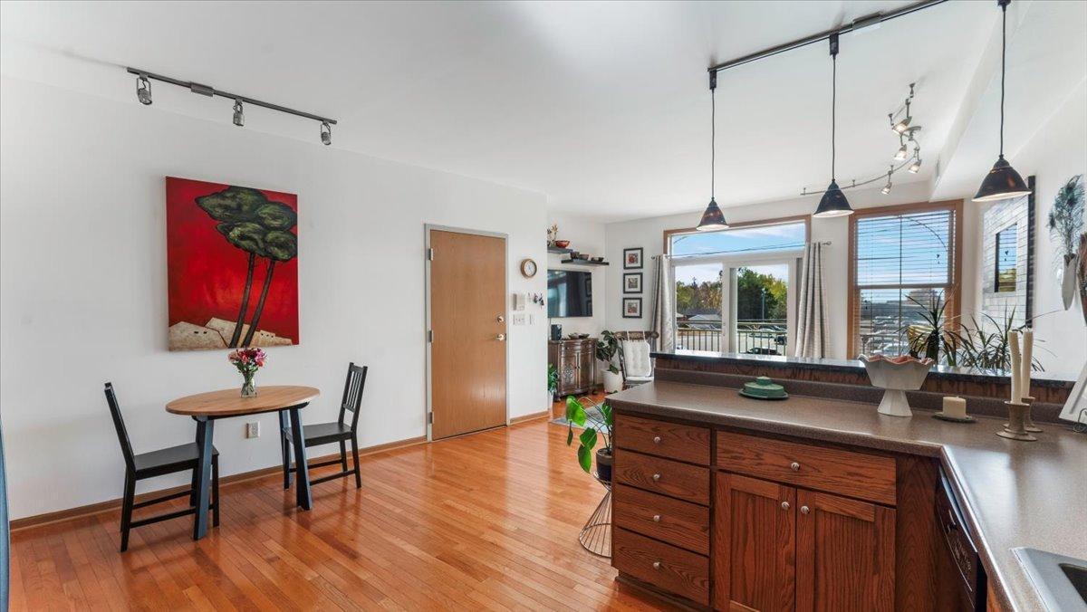 15 Minnesota Street E 203
