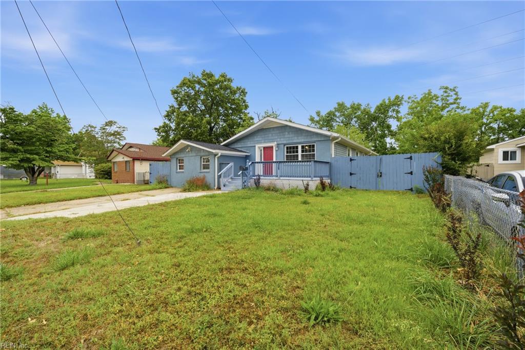 218 Bradford Avenue