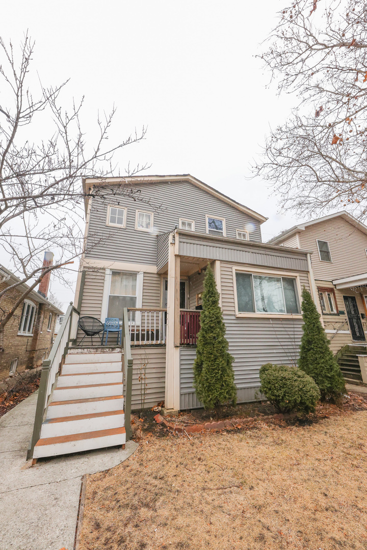 North Park diamond waiting for your ideas. Home has a total of 8 bedrooms  & 4 baths, plenty of living space situated close to North Park University, Northeastern University, North Side & Von Steuben High School's. Public transportation at your door step, nearby shopping as well. Please note, home is being sold as-is.