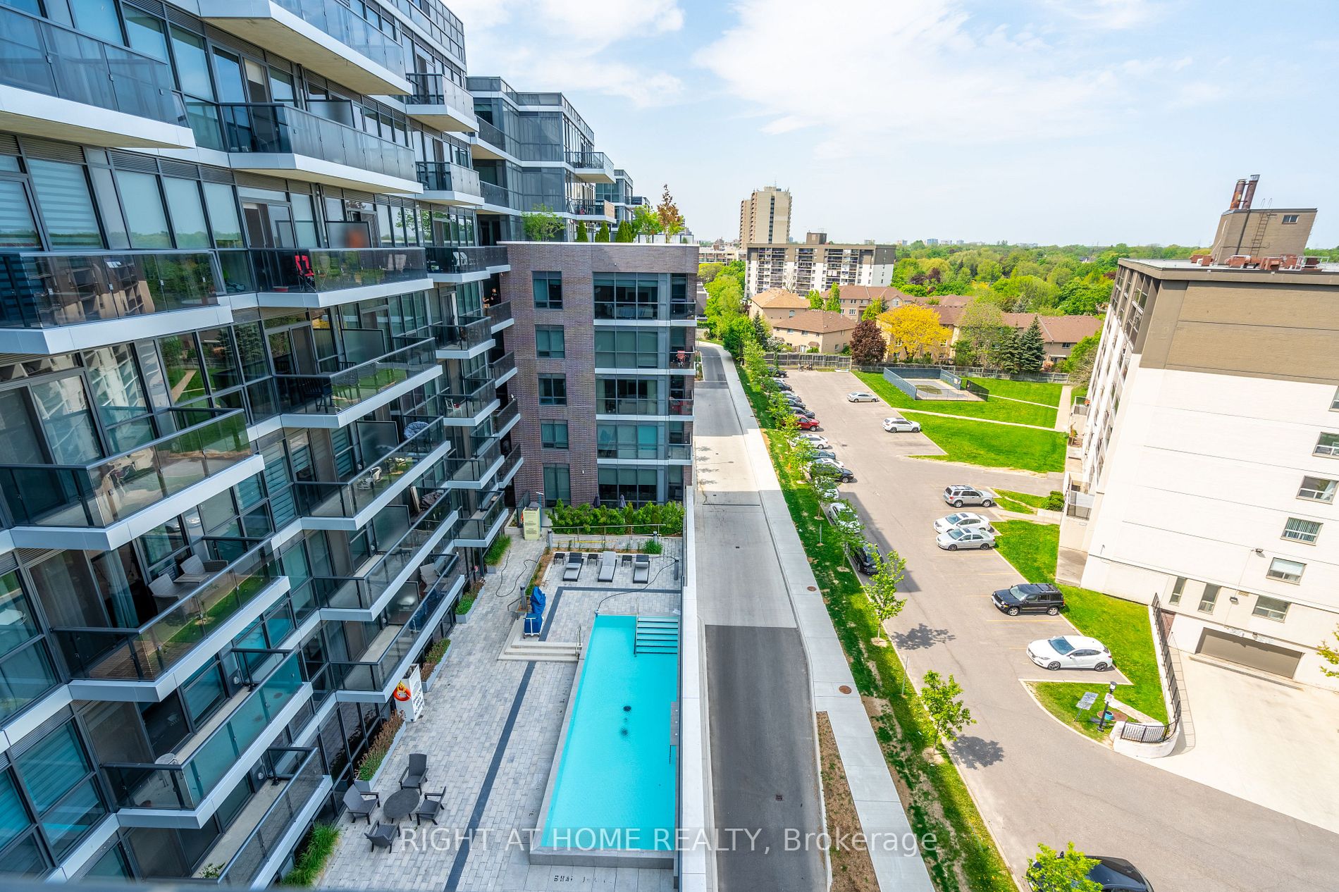 10 Gibbs St 814