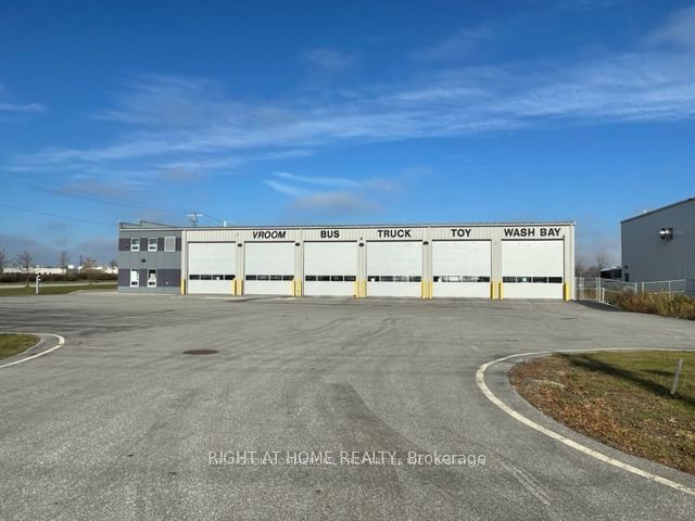 112 King St