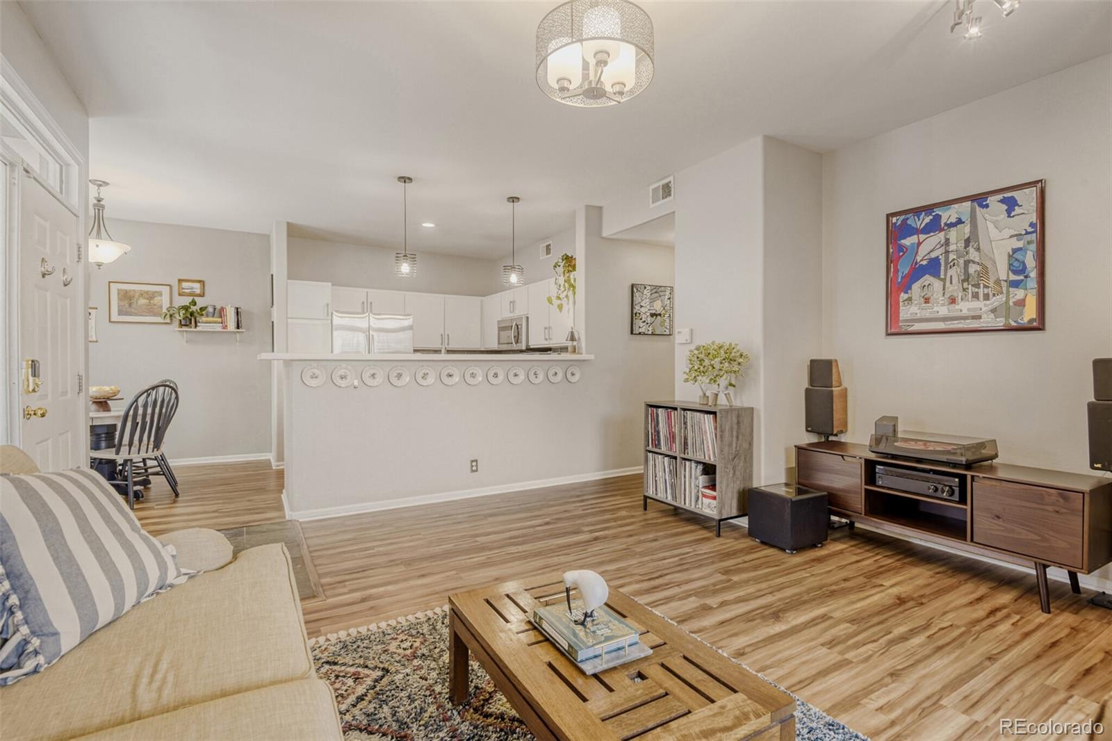 8500 E Jefferson Avenue 10G