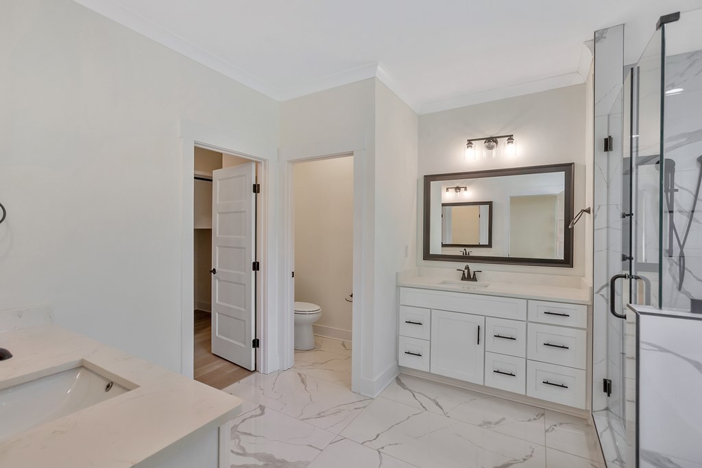 304 Abercrombie Point