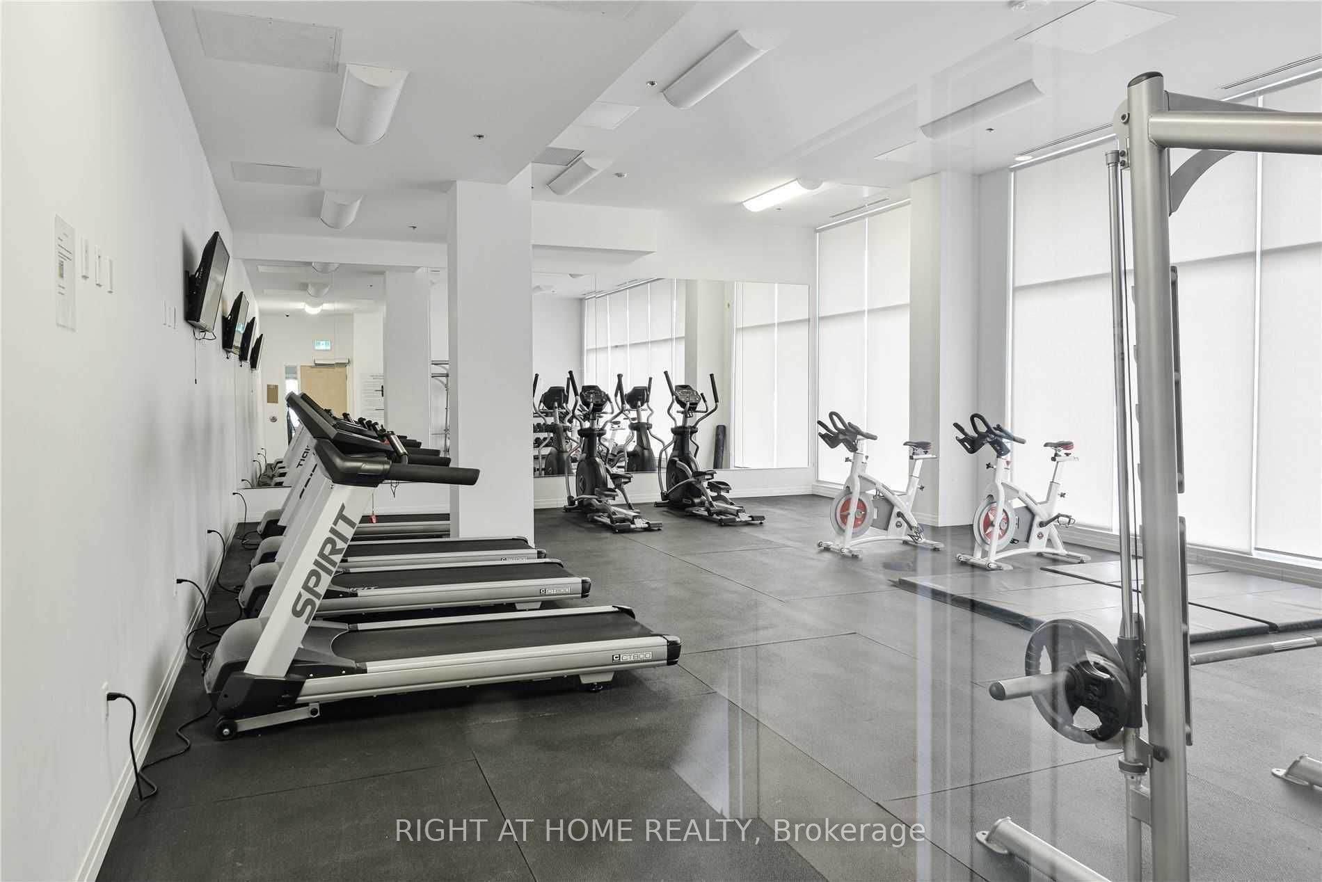 1900 N Simcoe St 508