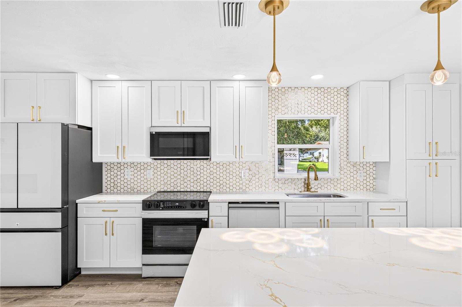 Property View 19