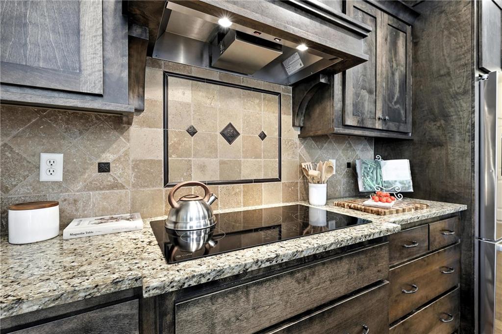 9501 NE 93rd Terrace