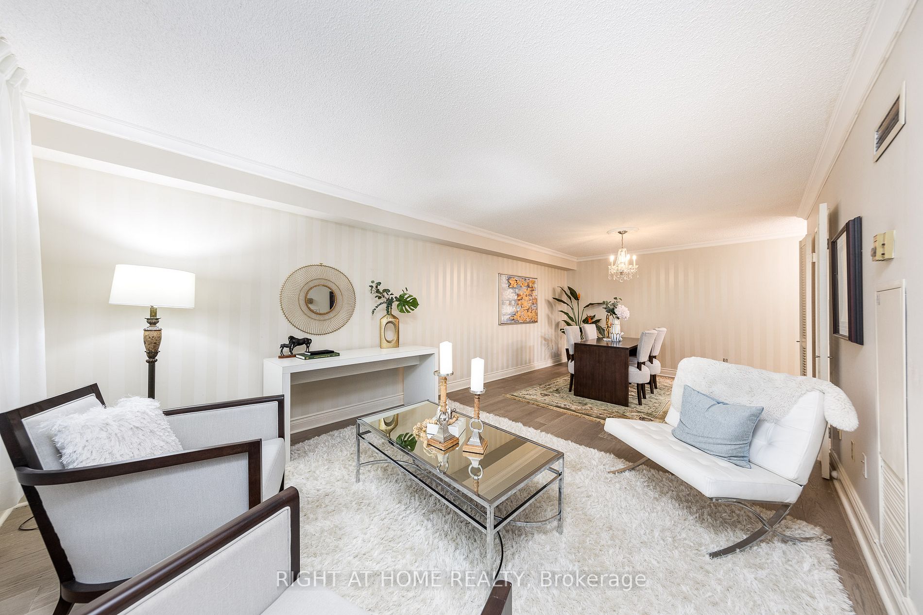 20 W Harding Blvd 216