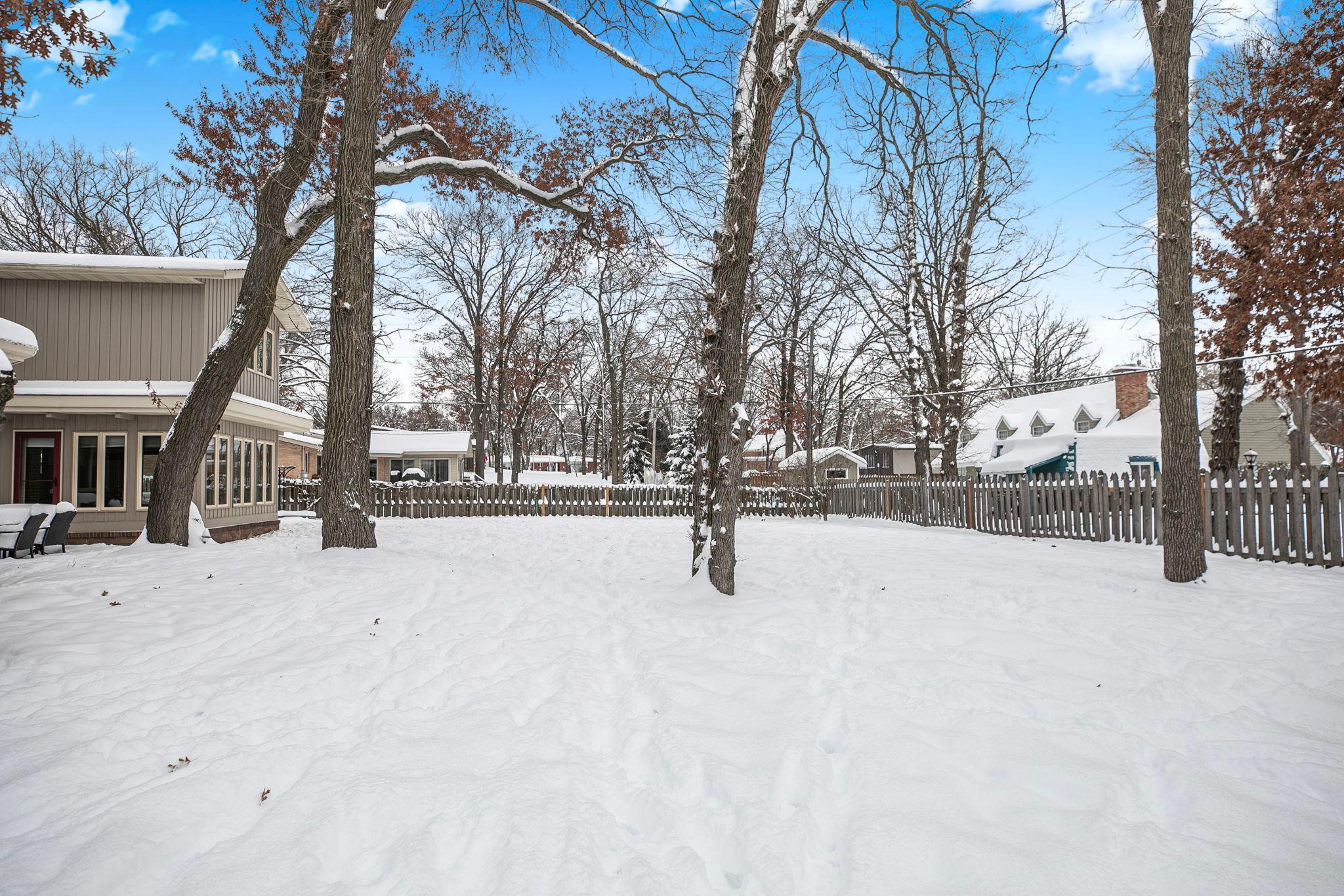 2021 Hillcrest Drive