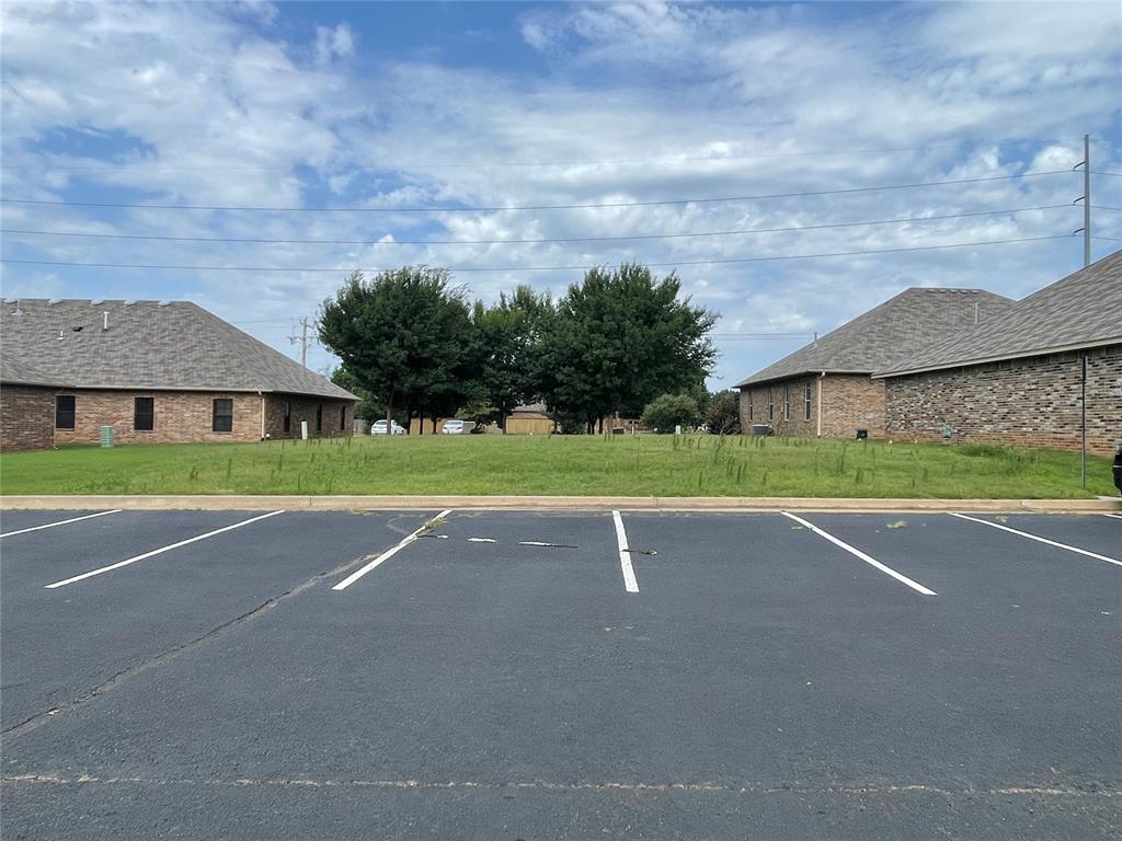 This is a fantastic opportunity to build in the sought-after Bridgewater Office Park Addition. The lot sits in a high-traffic area along Santa Fe, just off Danforth, making it easy to access and highly visible. It’s surrounded by shops, restaurants, and other businesses, making it a perfect spot for a commercial office building. If you’re looking for the ideal location to bring your project to life, this is it!