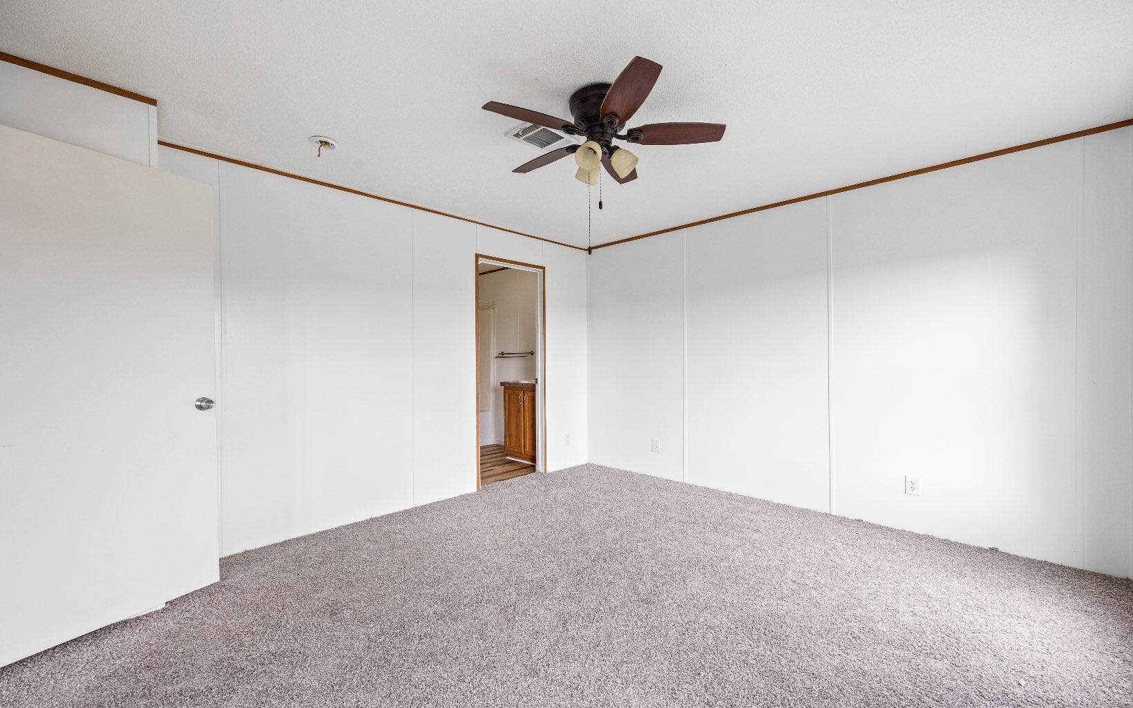 1935 NE Shady Oaks Rd