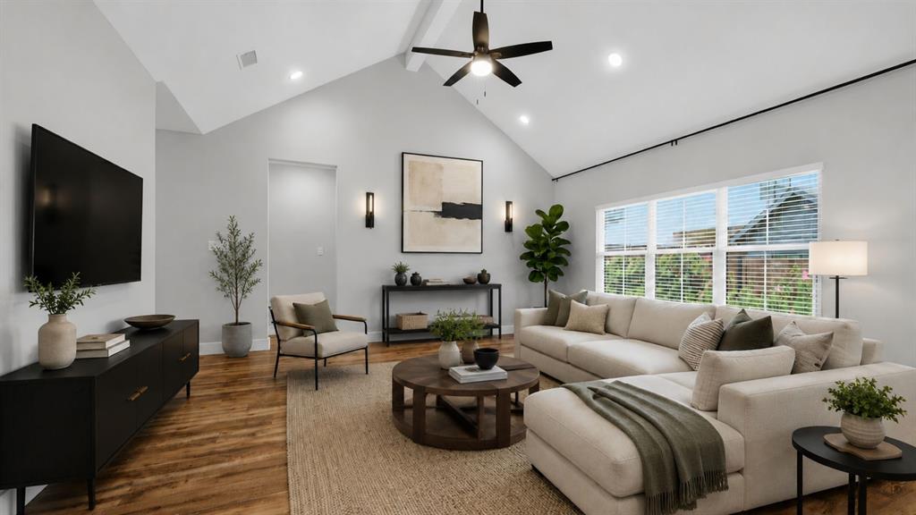 4919 Dry Creek