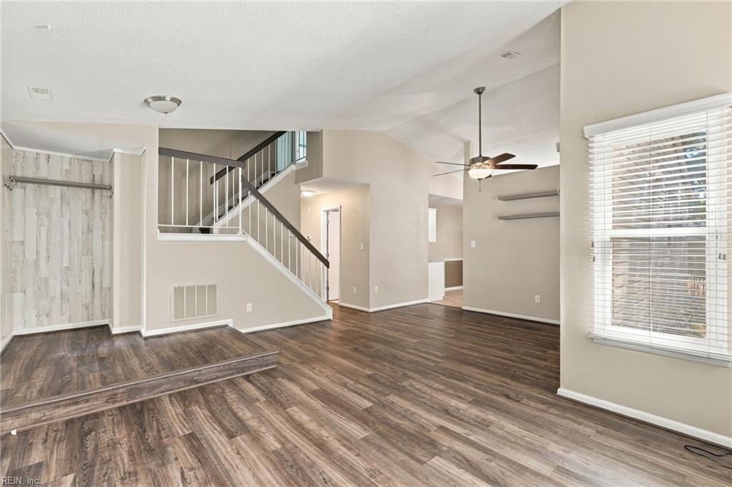 1004 Myrtle Court