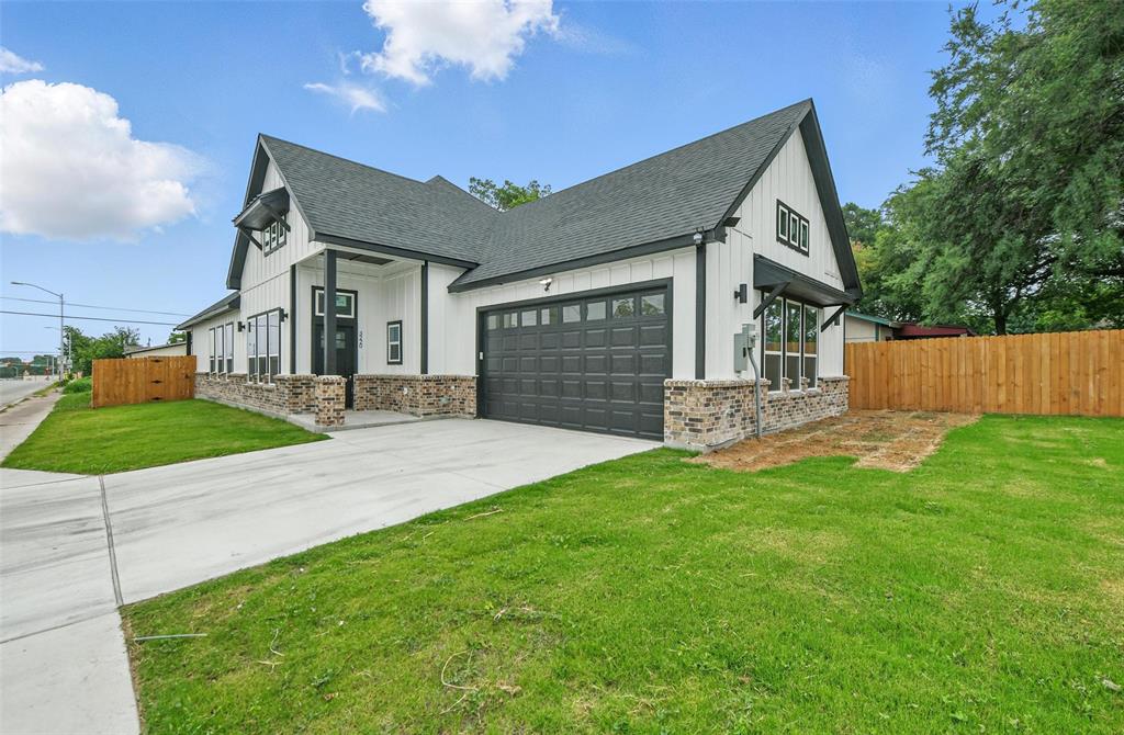 Step into modern luxury with this brand new construction home. Boasting 3 bedrooms and two bathrooms. Upon entering you''ll be greeted by an open -concept design, filled with natural light and high ceilings. The chef -inspired kitchen is a dream with a custom cabinetry, large island and quartz countertop.Fall in love with the primary bedroom delivering comfort, style and elegance with an oversize luxurious bathroom with a double vanity and a beautiful large closet. Conveniently located walking distance from schools, dining and shopping. NO HOA! Dont miss the opportunity to own this home. Schedule your showing today!