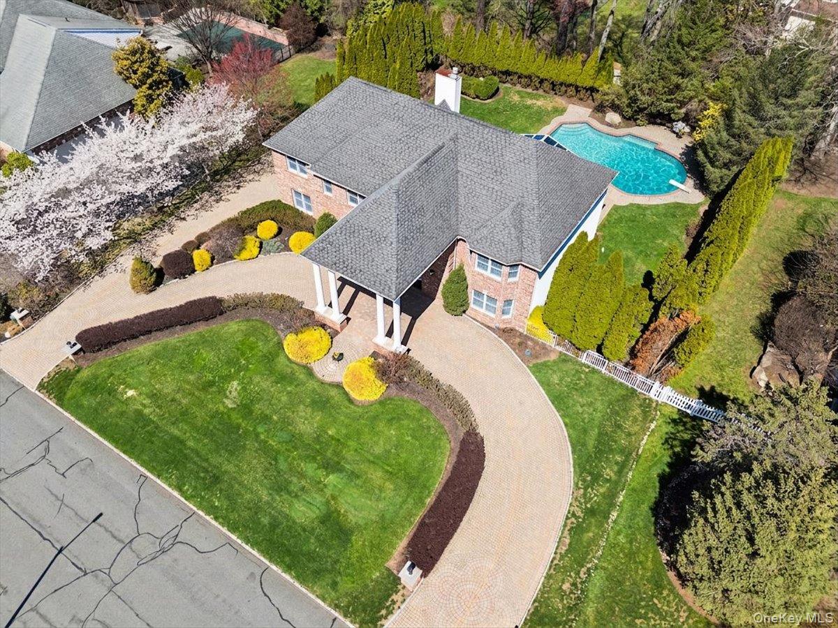 33 King Arthur Court