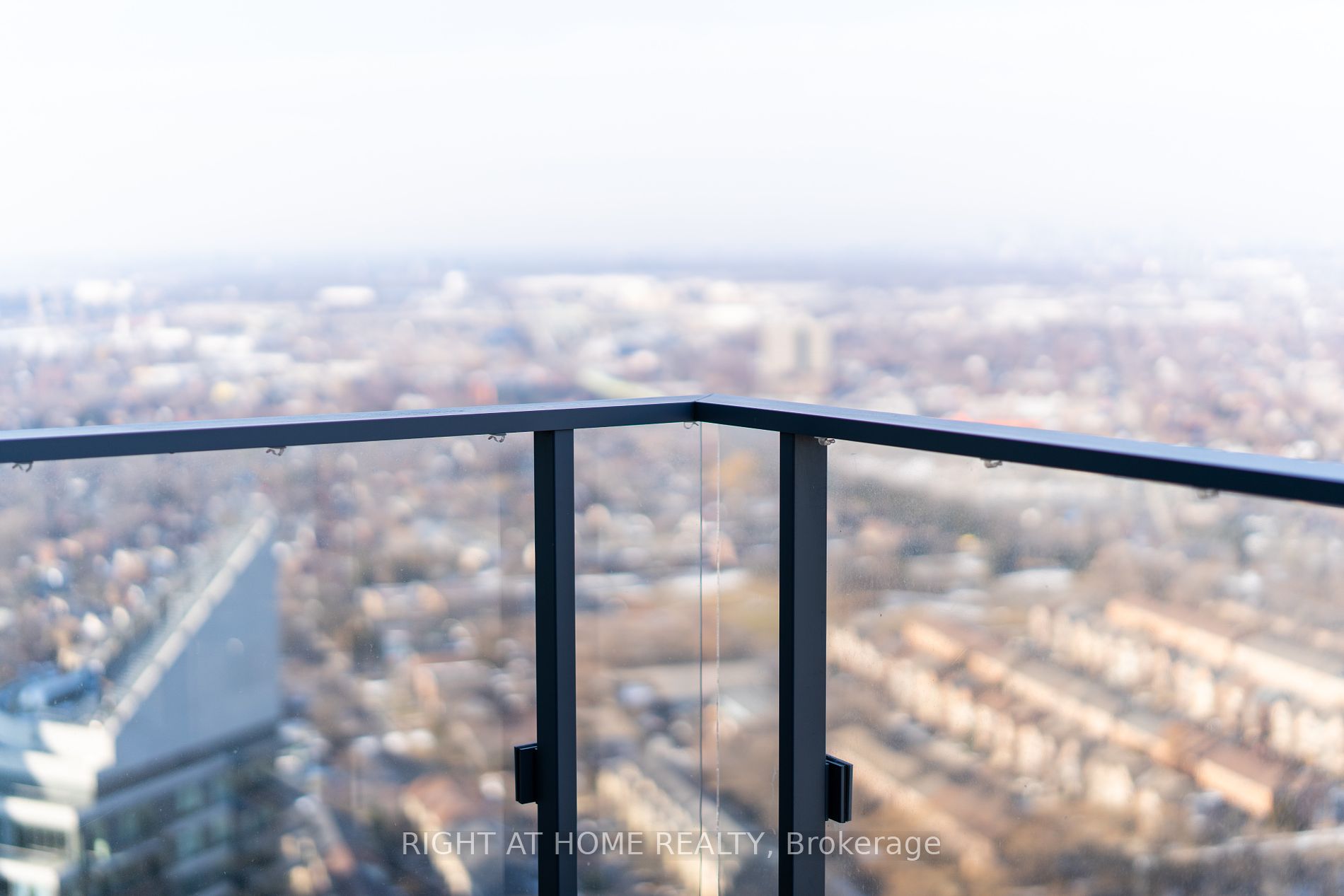 2212 W Lake Shore Blvd Ph06