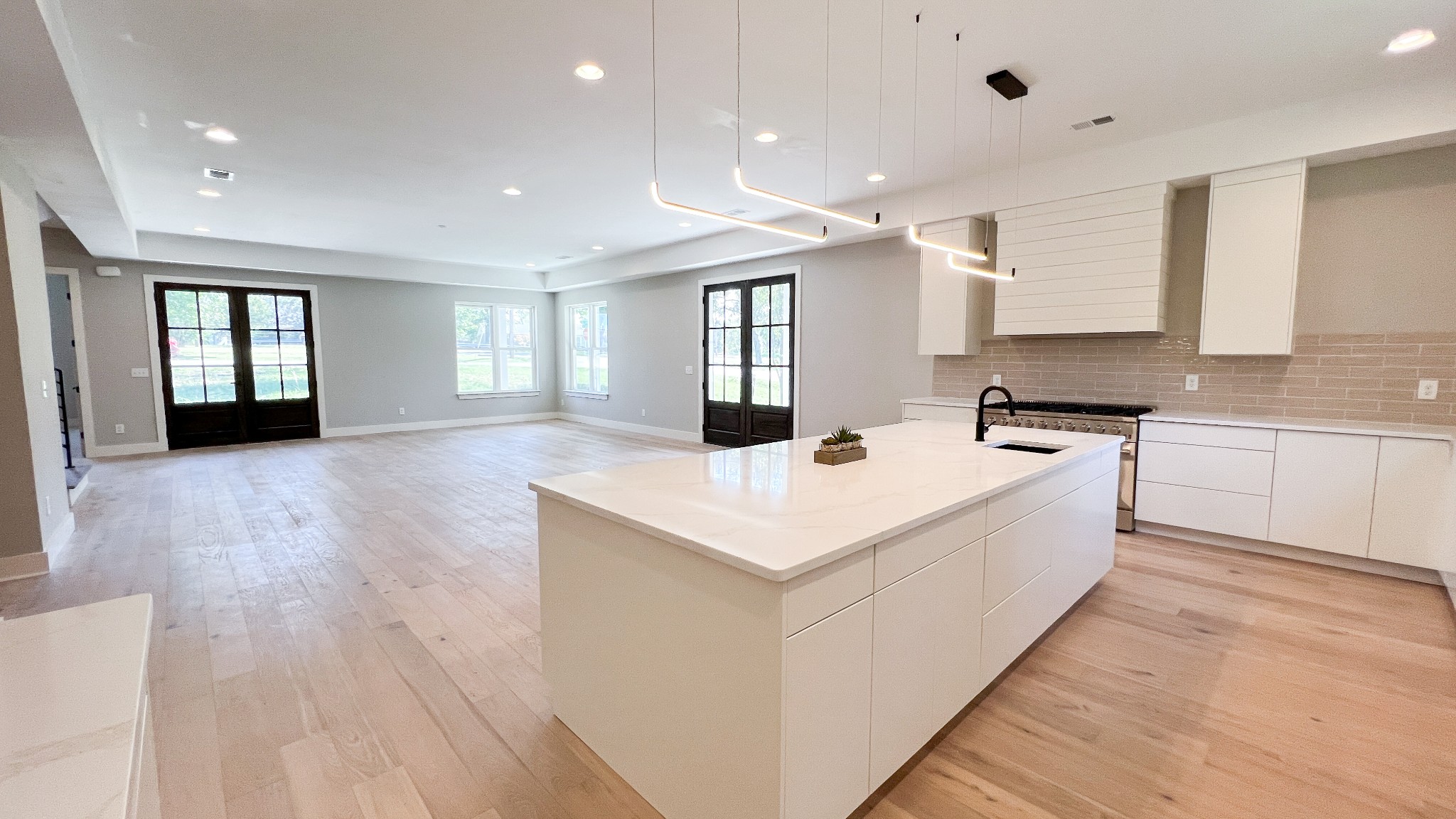 1209 Haysboro Ave