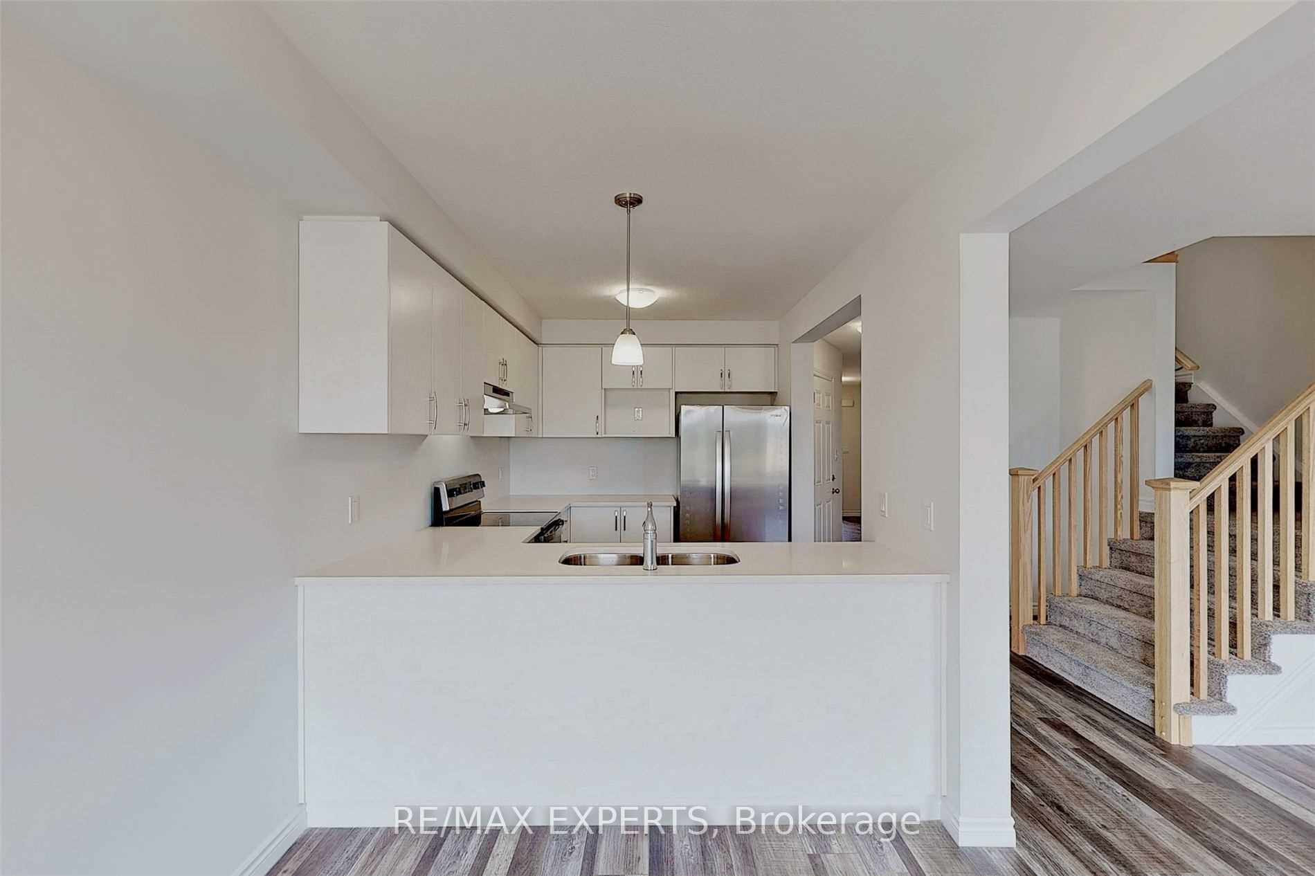 325 Bradshaw Dr