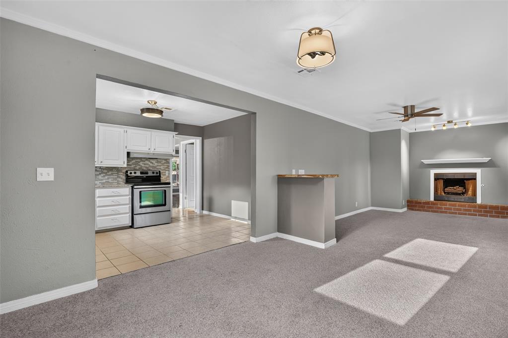 2932 NW 67th Street