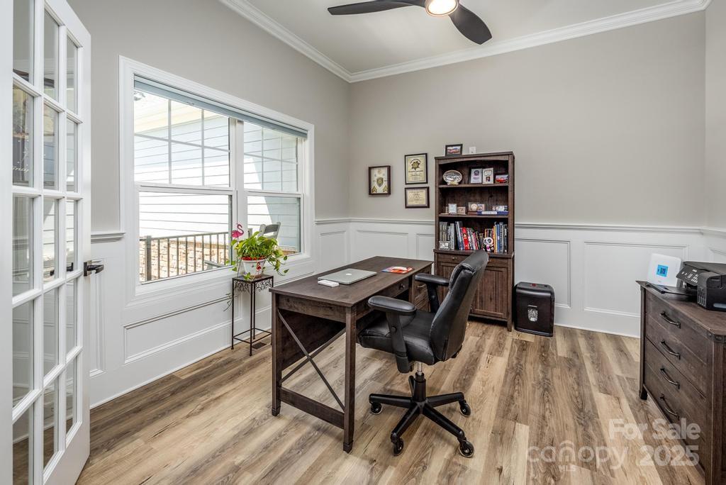 4594 N Wynswept Drive