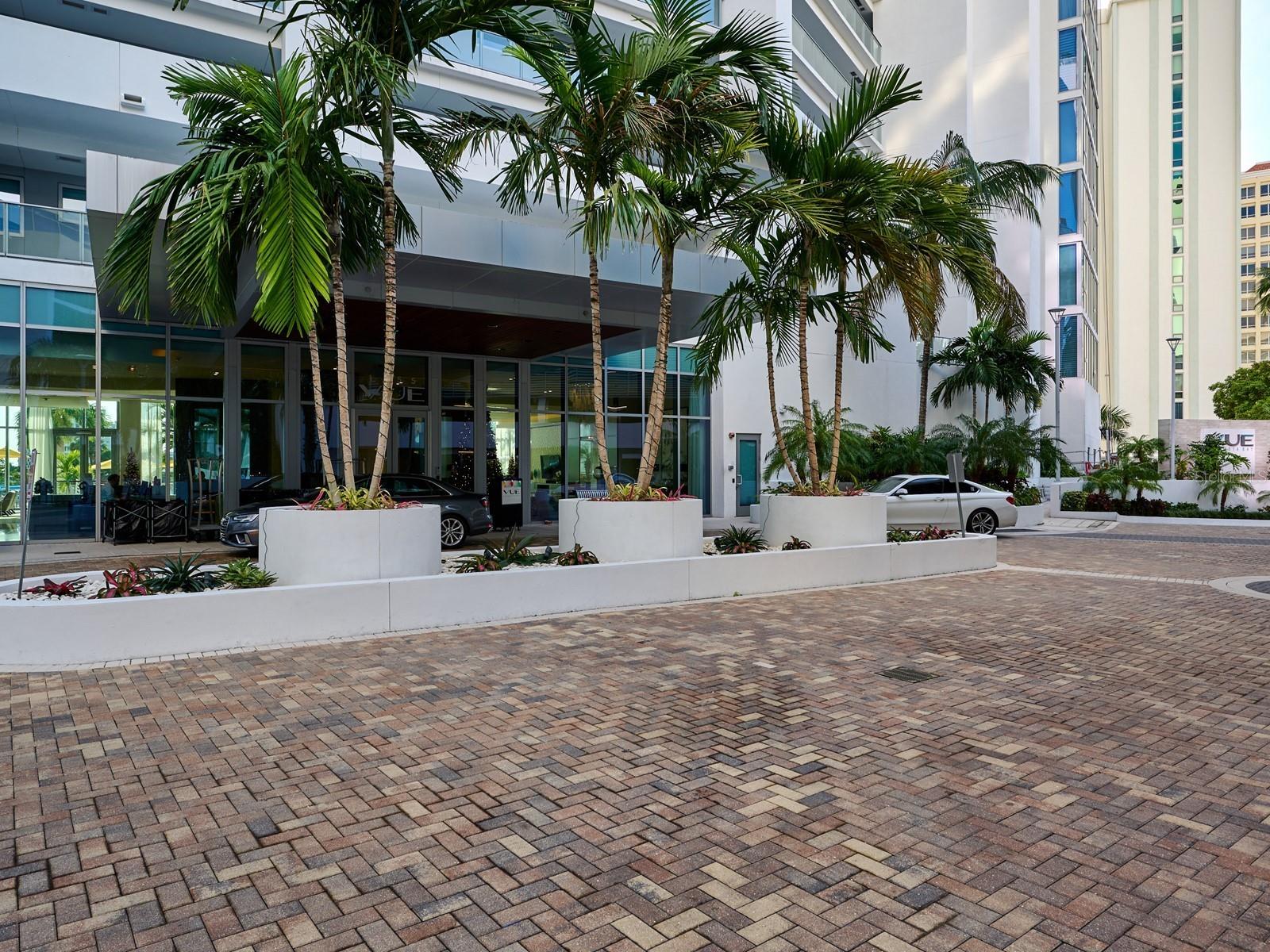 1155 N Gulfstream Avenue 1607