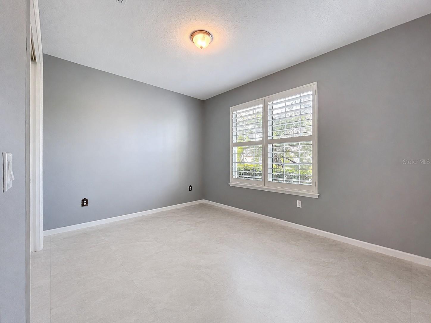 295 Northcote Court