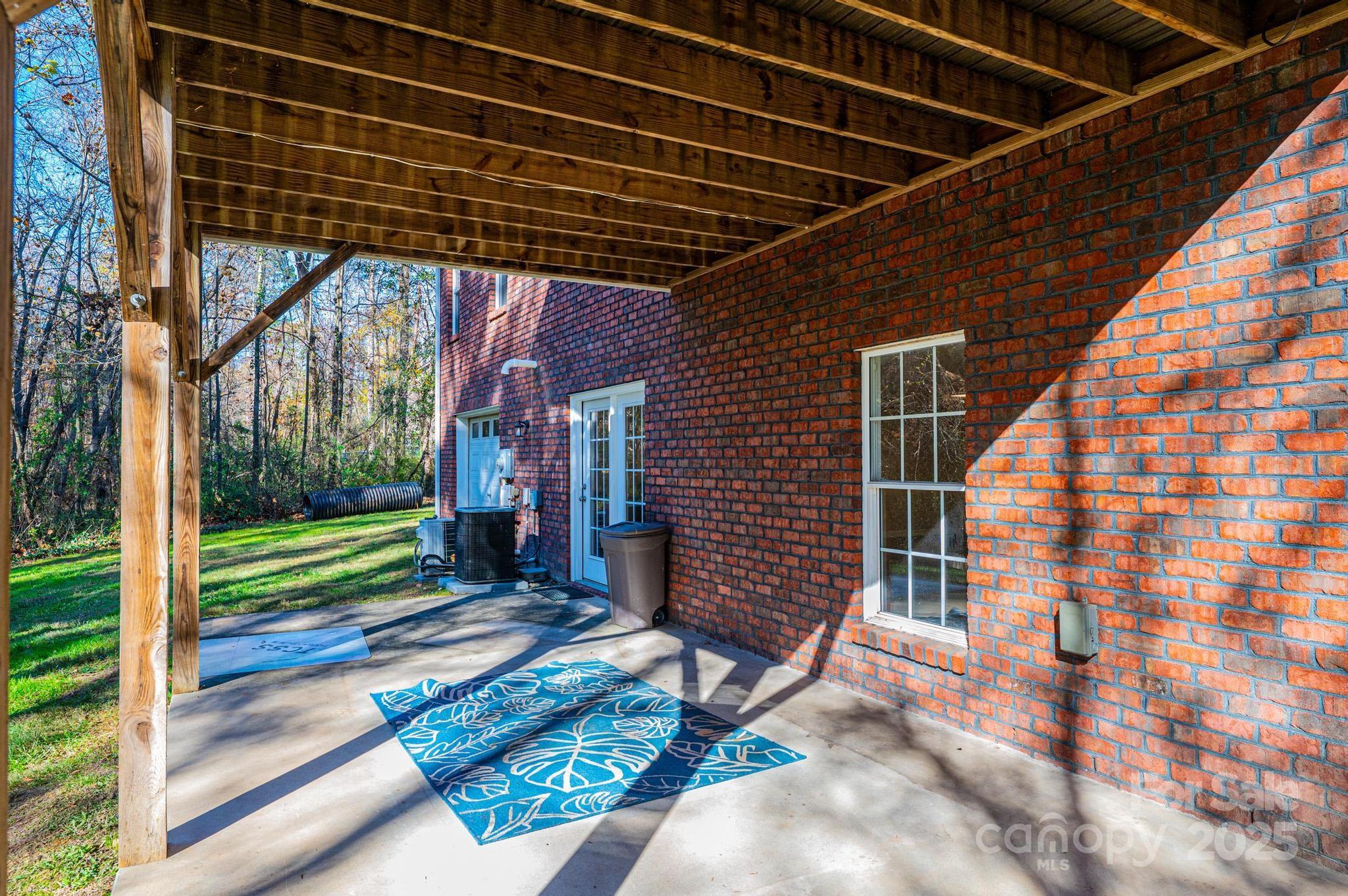 1436 20th Avenue Place NE