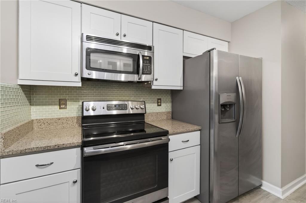 1512 Colonnade Drive