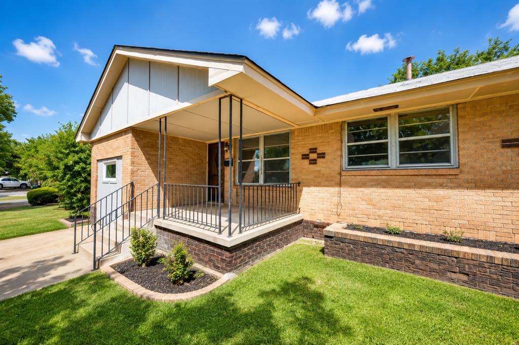Recently updated and priced below market value, this property is a great opportunity for both investors and owner-occupants. The home has been recently fixed up and is move in ready, with only minor TLC needed in the bathroom. There is also an opportunity to add an additional half or full bathroom, potentially converting the home to a 4 bedroom, 2 bath layout. Whether you're looking to expand your rental portfolio or purchase an affordable home with room to add value, this property offers excellent potential at a great price. Home to be sold AS IS