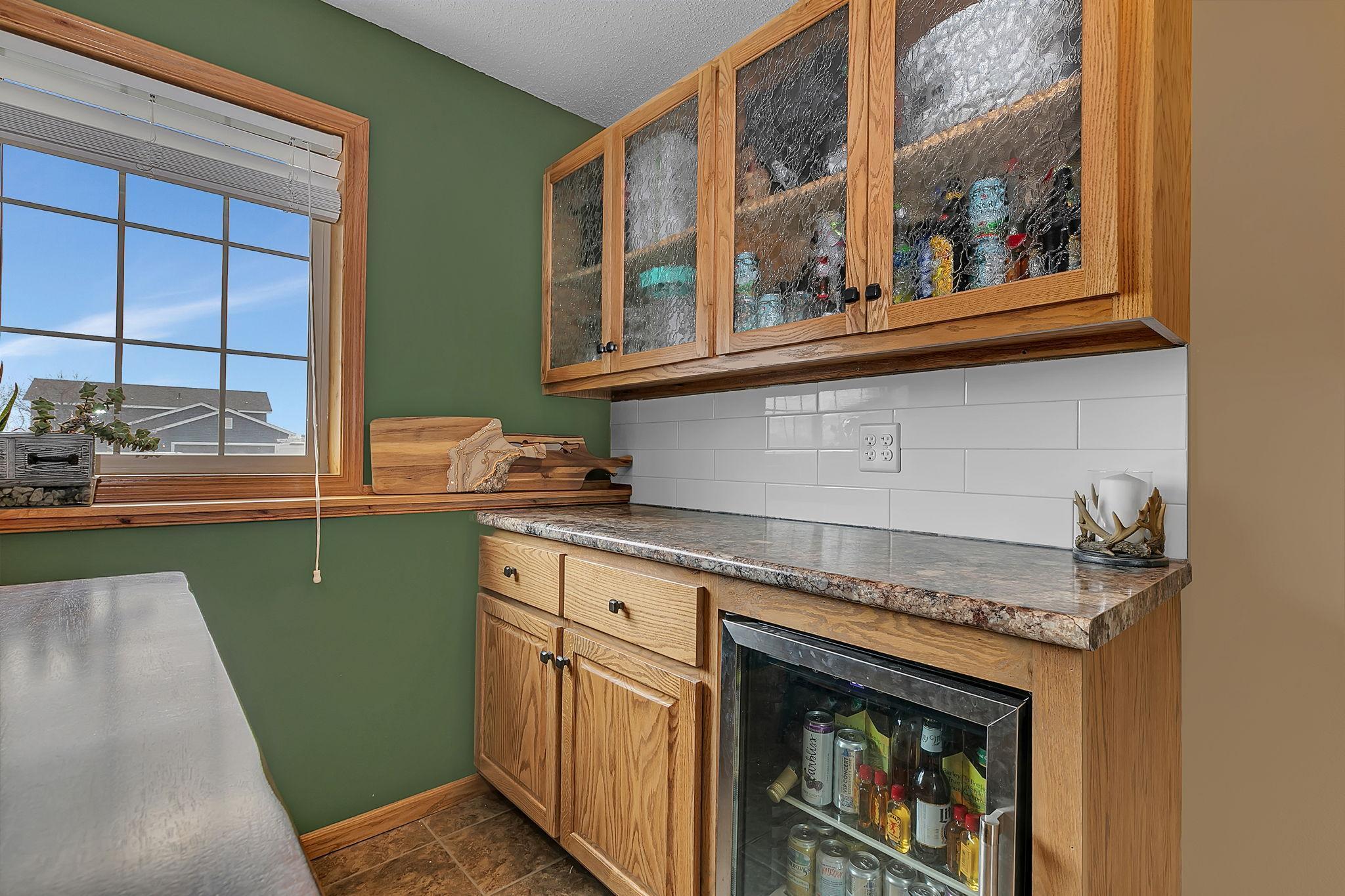 1525 Park View Lane NE