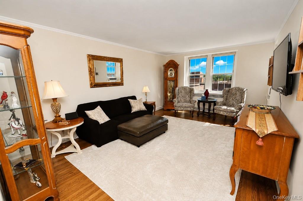 253 Garth Road 6F