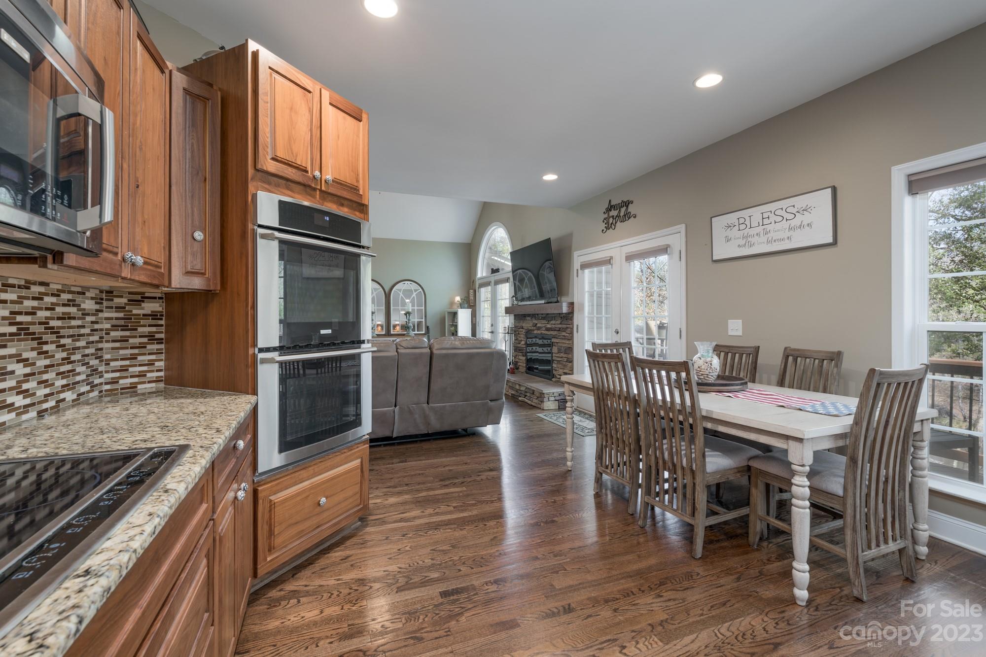 1142 Island Creek Drive