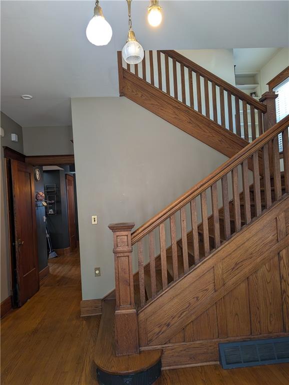 503 W Cherry Street