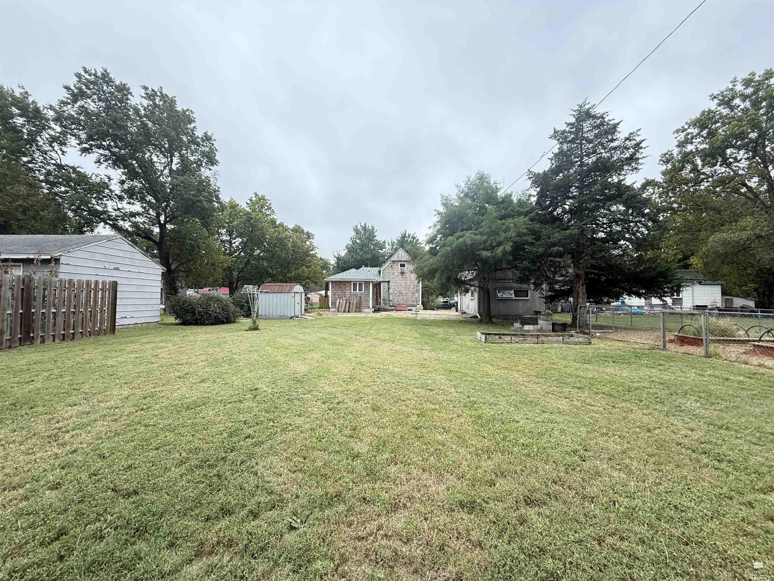 227 Blunt Street