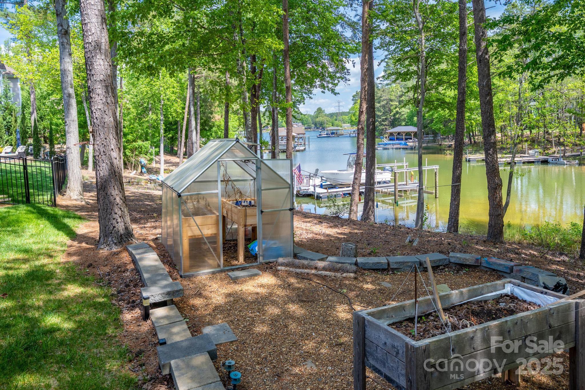 3992 Blue Dory Lane
