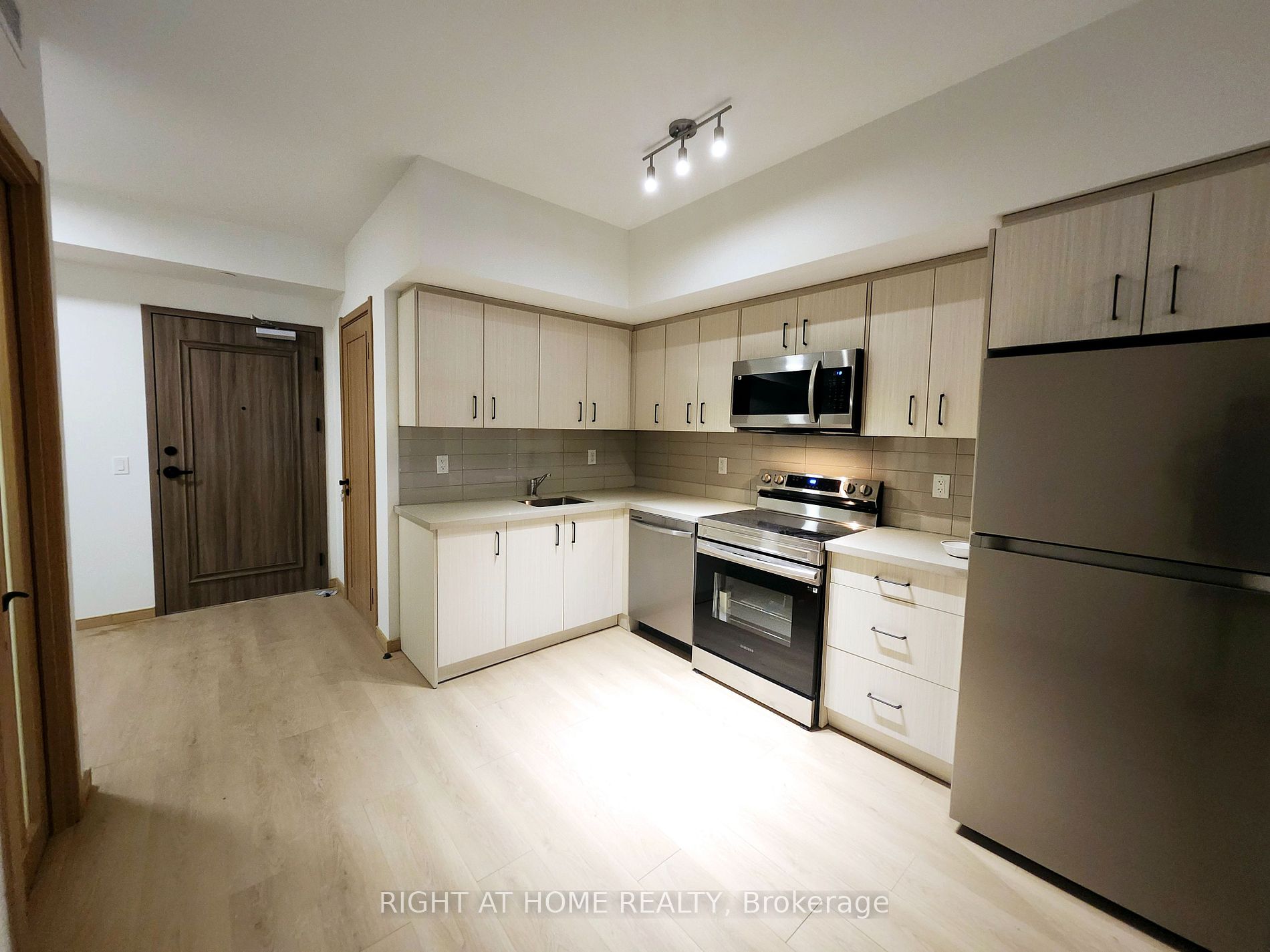 3445 E Sheppard Ave A-209