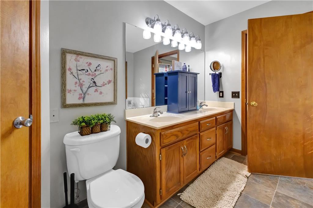 5208 Stoneridge Drive