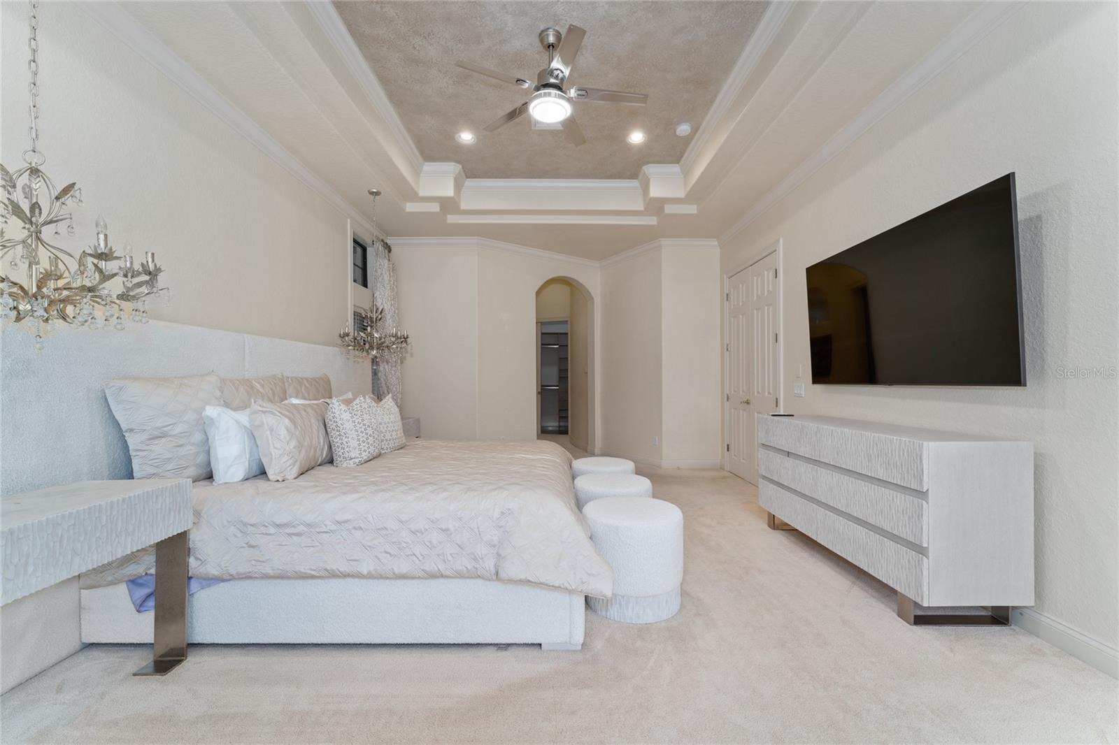 6221 Blakeford Drive