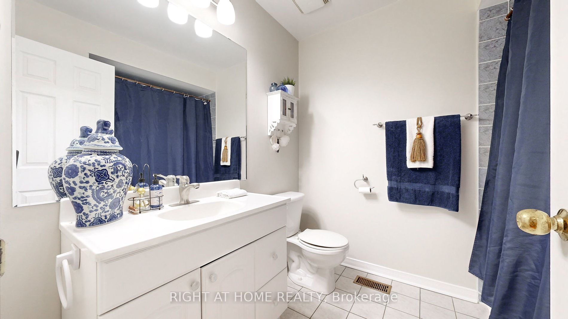 34 Rumi Cres