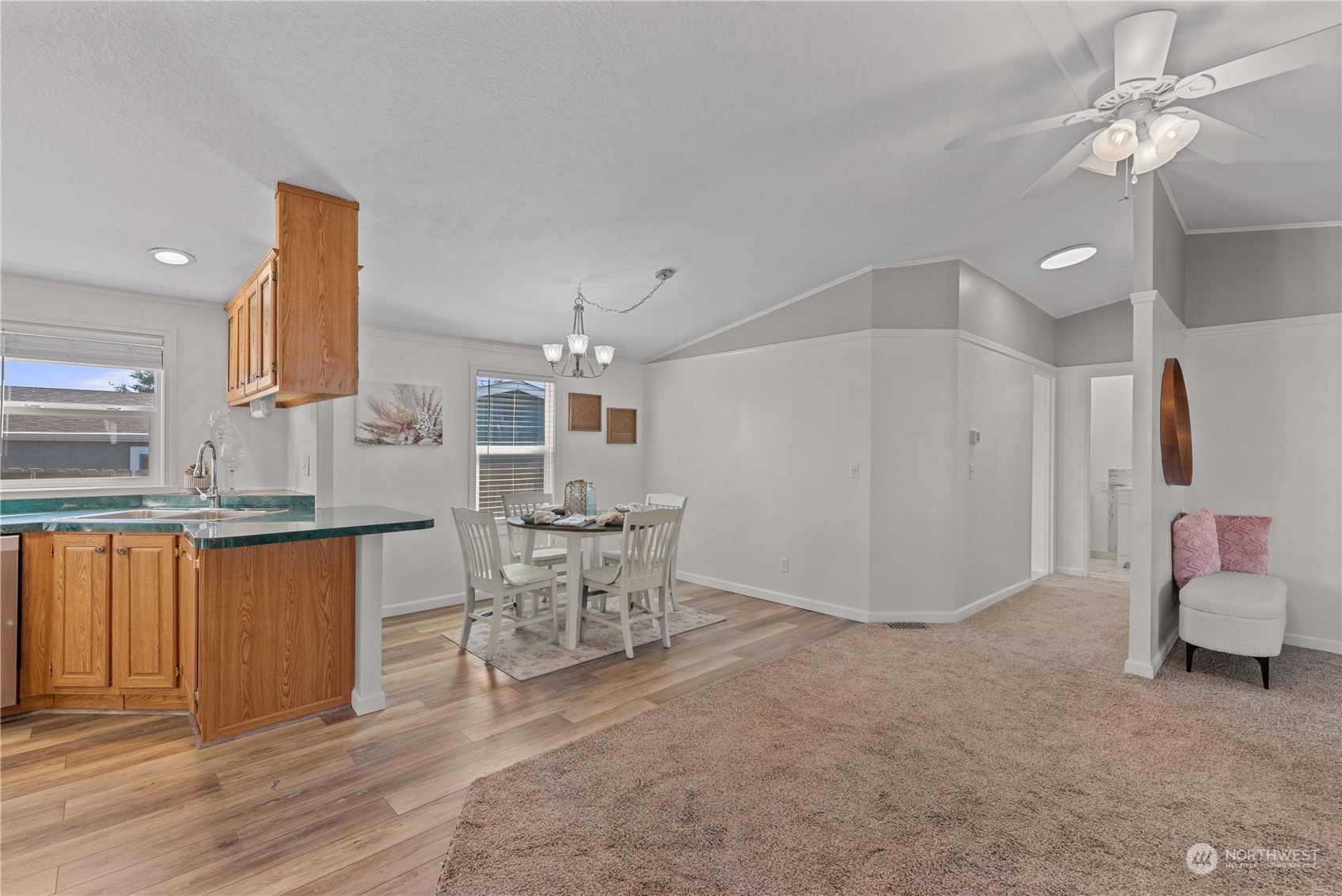 1643 Ridgeview Lane