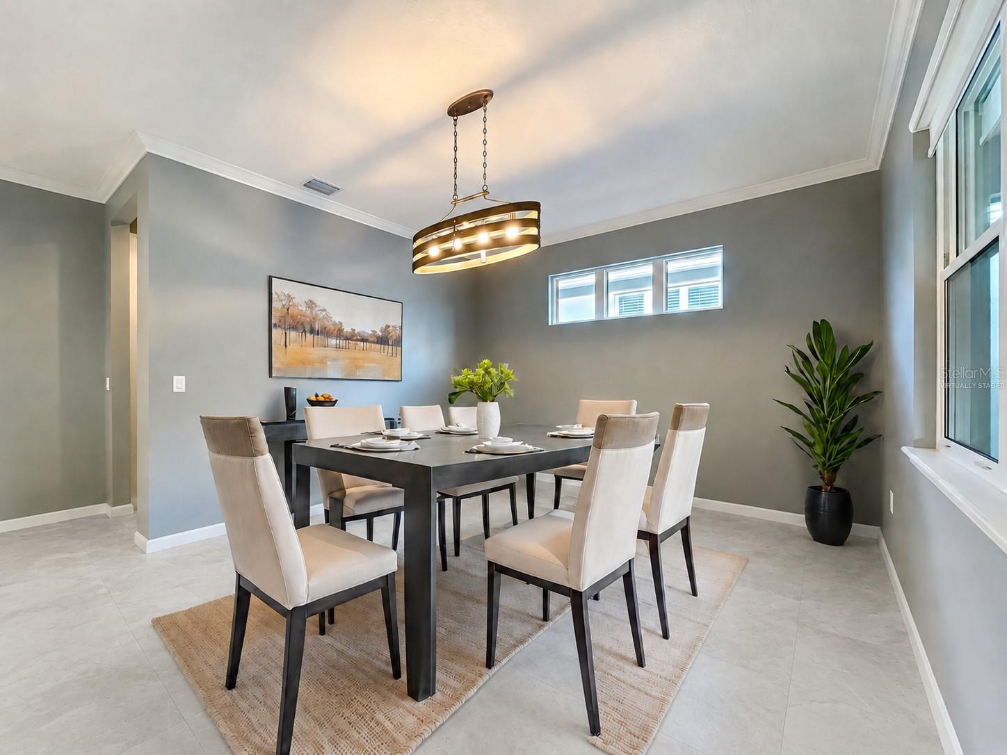 295 Northcote Court