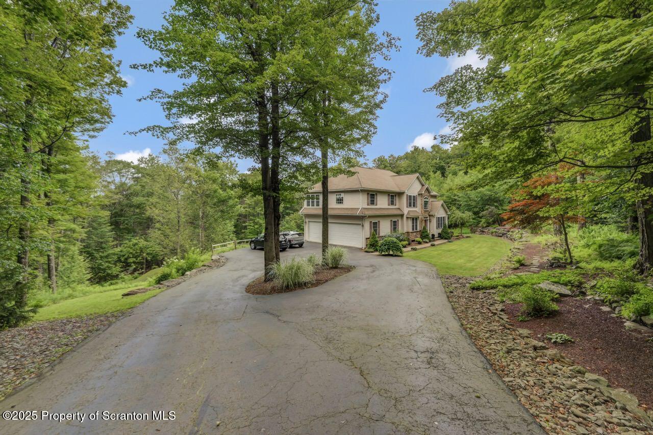 172 Constitution Drive