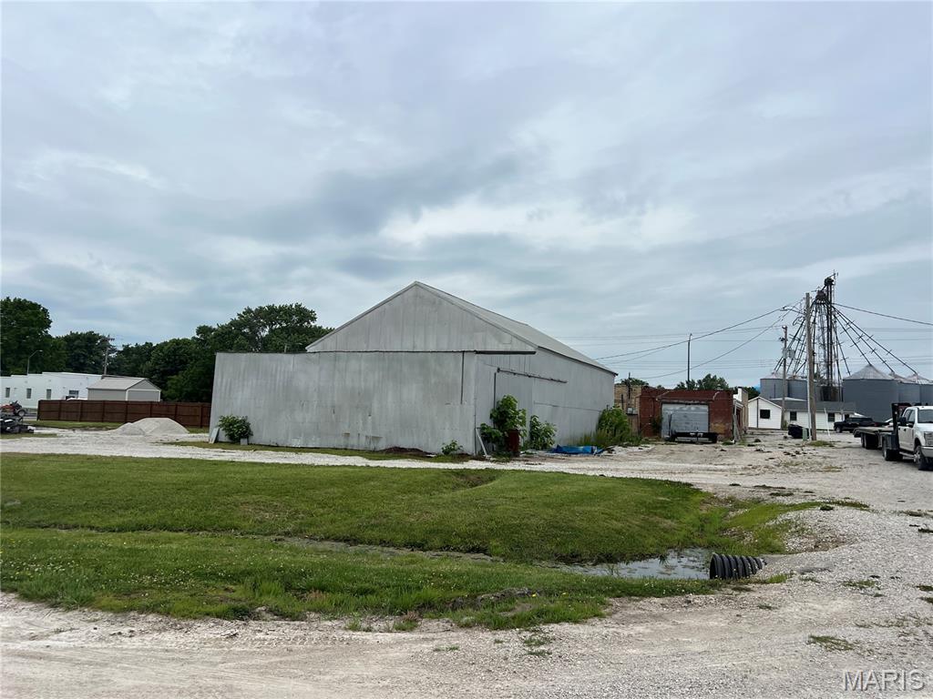 212 W 2nd Street