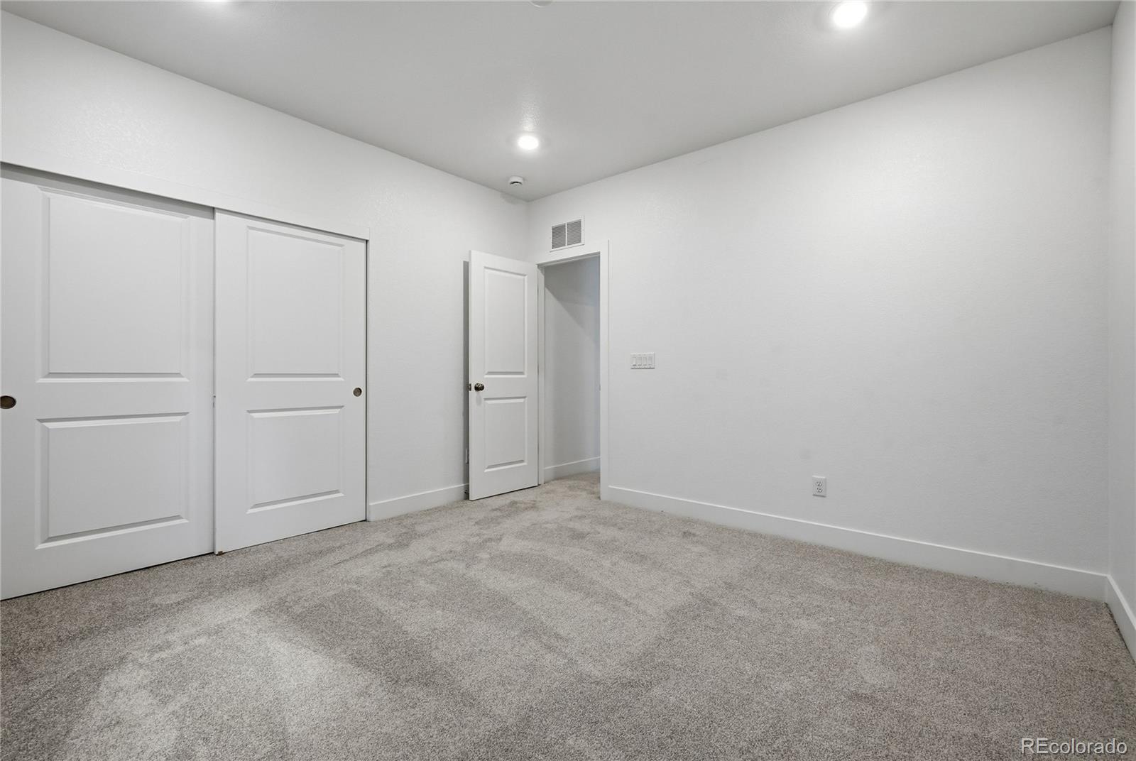 17116 W 92nd Loop